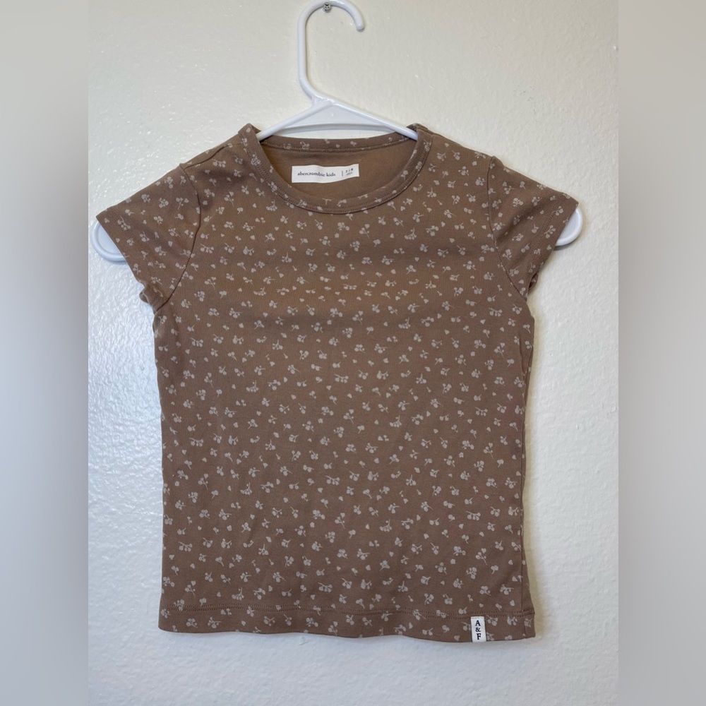 Set‎ of 2 Abercrombie Kids Bown Floral Tee and Pink Shorts Size 7-8